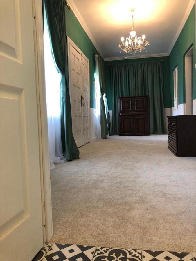 Texas House Guest House โนวาชิ-สเตรยนี ภายนอก รูปภาพ