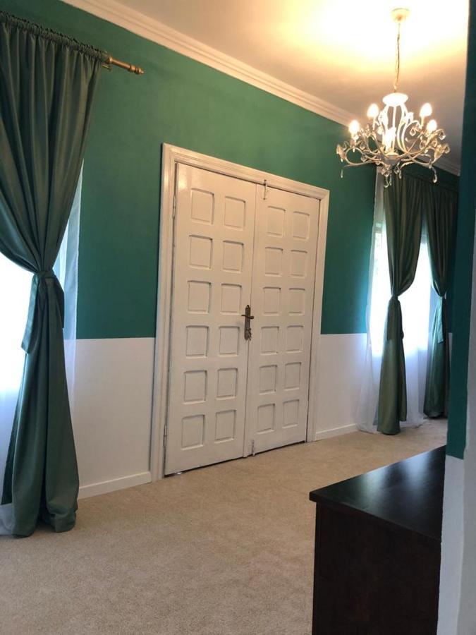 Texas House Guest House โนวาชิ-สเตรยนี ภายนอก รูปภาพ